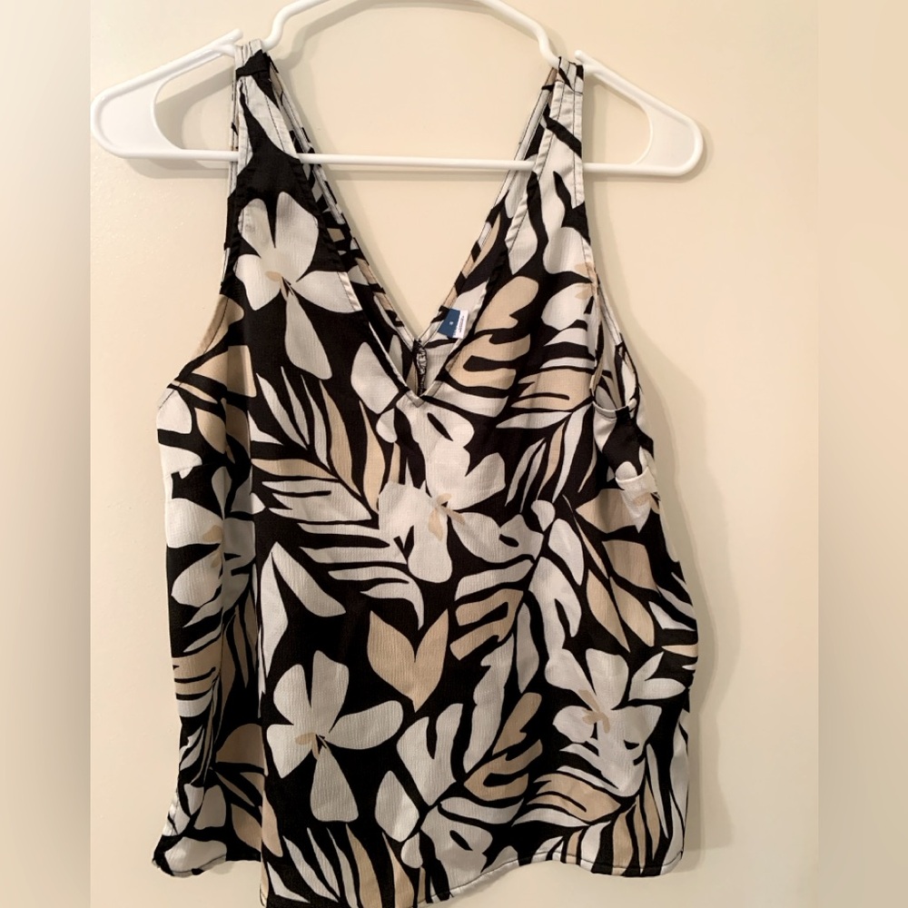 Old Navy V Neck Tank Top